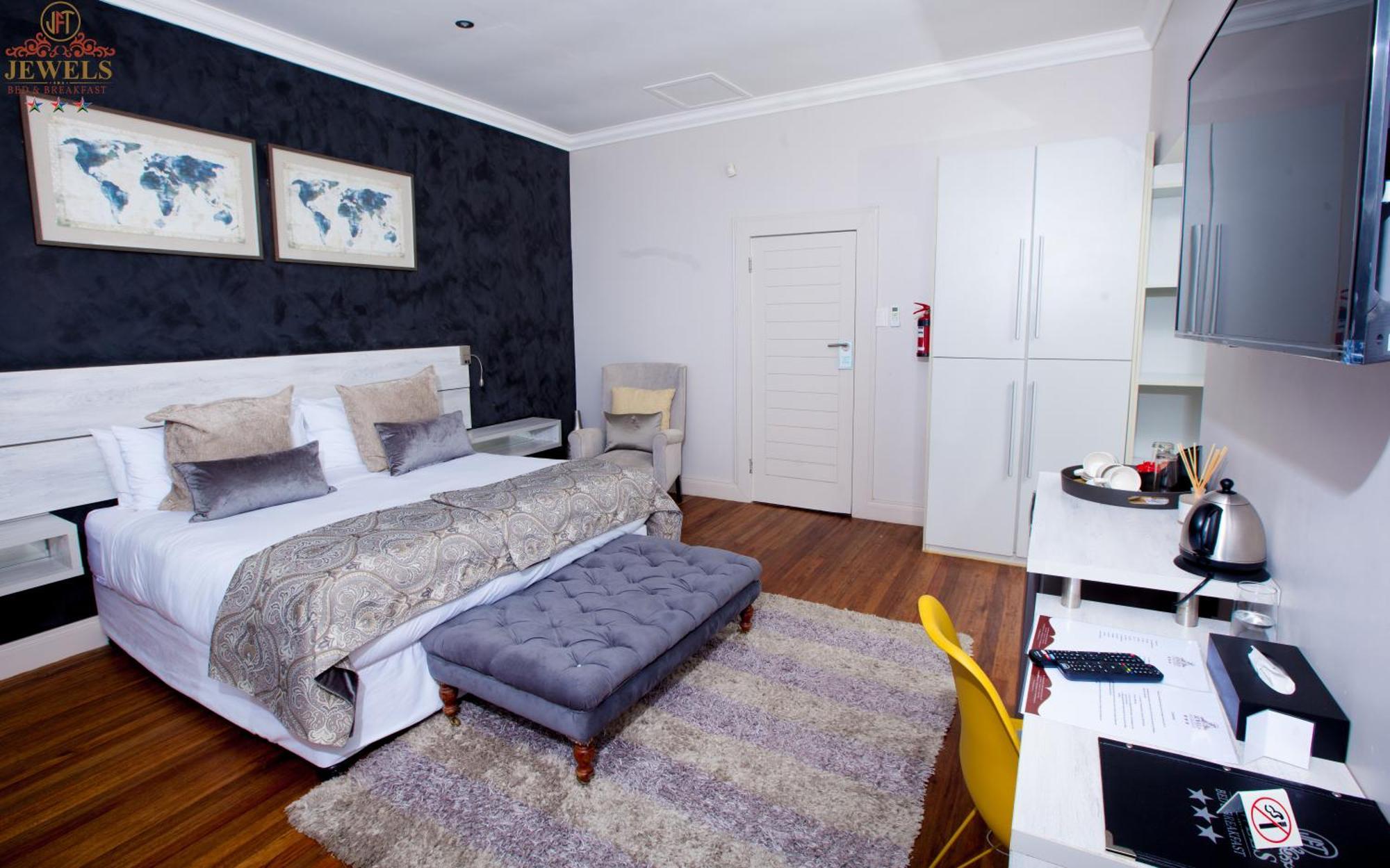 Jft Jewels Guest House Іст-Лондон Екстер'єр фото